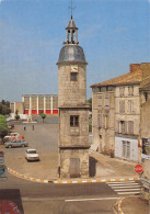 79 Sauzé-Vaussais Horloge Et Place De La Mairie(Scan R/V) N° 68 \MS9074 - Niort