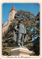 32 AUCH La Statue De D'ARTAGNAN (Scan R/V) N° 37 \MS9074 - Auch