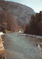 84 Fontaine-de-Vaucluse La Sorgue (Scan R/V) N° 14 \MS9079 - L'Isle Sur Sorgue