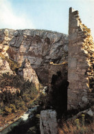 84 Fontaine-de-Vaucluse Les Ruines Du Chateau Et Vallée Close (Scan R/V) N° 7 \MS9079 - L'Isle Sur Sorgue