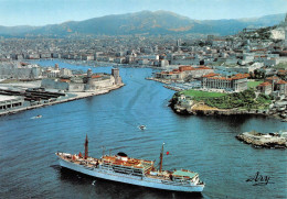 13 MARSEILLE Le Vieux Port Arrivée D'un Paquebot (Scan R/V) N° 68 \MS9092 - Oude Haven (Vieux Port), Saint Victor, De Panier