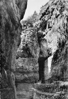 73 LES ECHELLES Route De Sarde Entrée De La Grotte De Mandrin (scan R/V) 28 \PC1205 - Les Echelles