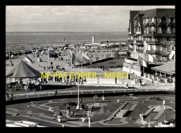 14 - TROUVILLE - LE GOLF MINIATURE ET LA PLAGE -TIRAGE PHOTO ORIGINAL, BON A TIRER DE LA CP SEMI-MODERNE FORMAT 10x15 - Trouville