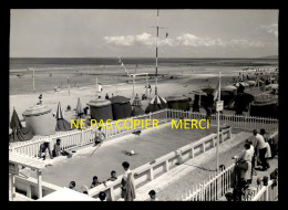 14 - CABOURG - LA PISCINE DE LA PLAGE -TIRAGE PHOTO ORIGINAL, BON A TIRER DE LA CP SEMI-MODERNE FORMAT 10x15 - Cabourg