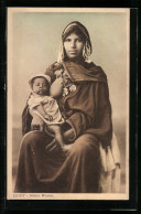 AK Egypt, Native Woman With Her Child, In Traditional Clothing  - Unclassified