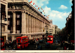 7-5-2024 (4 Z 28) UK - London Oxgord Street (with Red Bus) - Autobús & Autocar