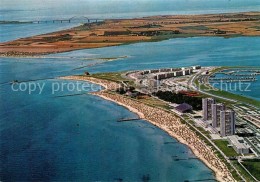 73243961 Burg Fehmarn Fliegeraufnahme Mit Strand Und Bruecke Burg Fehmarn - Fehmarn