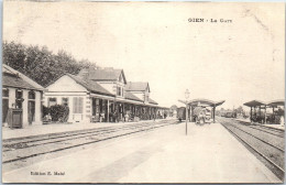 45 GIEN - La Gare, Les Voies  - Gien