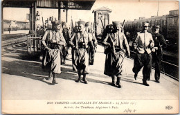 MILITARIA - 14/18 - Arrivée De Tirailleurs Algériens à Paris  - Weltkrieg 1914-18