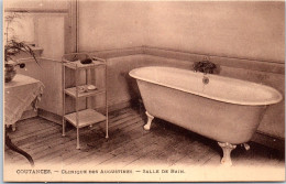 50 COUTANCES  Clinique Des Augustines, Salle De Bain - Coutances