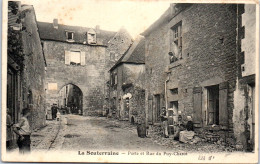 23 LA SOUTERRAINE - La Porte Et Rue Du Puy Charot. - Andere & Zonder Classificatie