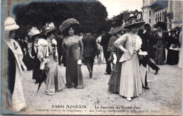 75016 PARIS MONDAIN - A Longchamps, Elegantes Au Pesage  - District 16
