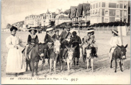 14 TROUVILLE - Cavalerie Sur La Plage  - Trouville