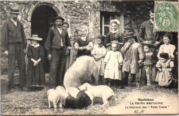 56 La Vie En Bretagne - Le Dejeuner Des Petis Freres. - Autres & Non Classés