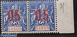 Gabon 1912 Pair With Both Overprint Types, Mint NH - Ungebraucht