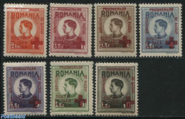 Romania 1946 Red Cross Overprints 7v, Unused (hinged), Health - Red Cross - Nuovi