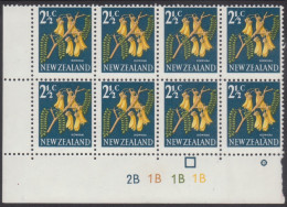 NEW ZEALAND 1967 DECIMAL PICTORIALS  " 2.1/2c KOWHAI " IMPRINT BLOCK OF (8) MNH PLATE: 2B1B1B1B - Unused Stamps