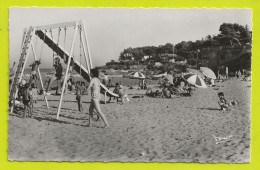 83 SAINT AYGULF En 1951 N°7496 La Plage Jeux Enfants Portique Toboggan Animée VOIR DOS - Saint-Aygulf