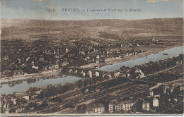 E1413 TRIER TREVES CASERNES ET PONT SUR LA MOSELLE - Trier