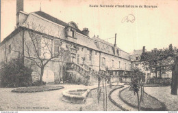 RARE 18 ECOLE NORMALE D'INSTITUTEURS DE BOURGES - Bourges