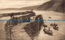 R039631 Clovelly. Passengers Landing At Quay. Frith - Monde