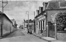 P-24-Mi-Is-1214 : CHARTRES. CAFE DE LA POUDRIERE. RUE DES COMTESSES - Chartres