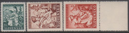 1939. SLOVENSKO National Cloths. Complete Set Of 3 Stamps. Never Hinged. (Michel 43-45) - JF365896 - Ungebraucht