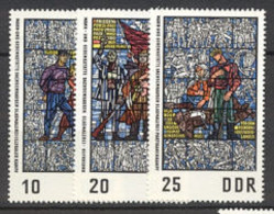 DDR   1042/1044  * *   TB  Peinture Sur Verre  - Unused Stamps