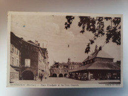 Montrejeau - Place Principale Et Les Vieux Couverts - Montréjeau