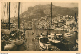 CPA Monaco-Monte Carlo-Le Port Et La Tête De Chien    L1070 - Opera House & Theather