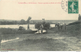 CPA Le Manoir Sur Seine-Travaux Agricole Aux Bords De La Seine-Timbre      L1066 - Sonstige & Ohne Zuordnung