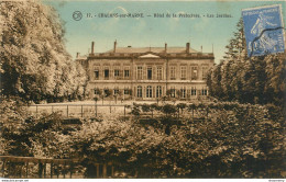 CPA Chalons Sur Marne-Hôtel De La Préfecture-Les Jardins   L1060 - Châlons-sur-Marne
