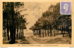 CPA Sion Sur L'Océan-A L'Orée De La Forêt-Timbre    L1095 - Autres & Non Classés