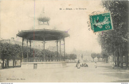 CPA Dinan-Le Kiosque-Timbre     L1094 - Dinan