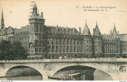 CPA Paris-La Conciergerie      L1116 - Arc De Triomphe