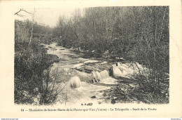 CPA Monastère De Sainte Marie De La Pierre Qui Vire-Le Trinquelin-Sault De La Truite    L1105 - Autres & Non Classés