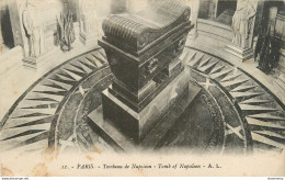 CPA Paris-Tombeau De Napoléon   L1330 - Andere Monumenten, Gebouwen