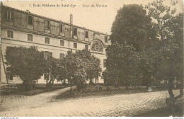 CPA Ecole Militaire De Saint Cyr-Cour De Verdun-Timbre      L1248 - St. Cyr L'Ecole