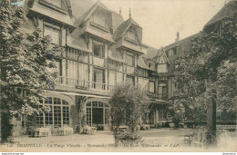 CPA Deauville-La Plage Fleurie-normande Hotel-La Cour-Timbre    L1456 - Deauville