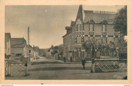 CPA Villefranche Sur Cher-Entrée,route De Romorantin-Timbre      L1425 - Sonstige & Ohne Zuordnung