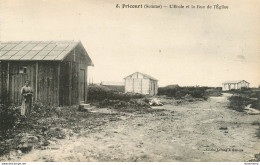 CPA Fricourt-L'école Et La Rue De L'église    L1418 - Andere & Zonder Classificatie