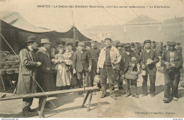 CPA Nantes-La Grève Des Dockers-Les Soupes Communistes-La Distribution       L1513 - Nantes
