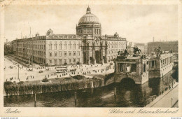 CPA Berlin-Schloss Und Nationaldenkmal-Timbre      L1640 - Sonstige & Ohne Zuordnung