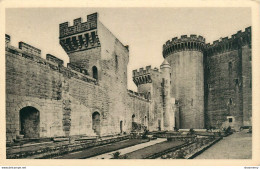 CPA Chateau De Tarascon-La Basse Cour-4704       L1681 - Tarascon