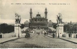 CPA Paris-Le Trocadéro Et Le Pont D'Iéna      L1677 - Autres Monuments, édifices