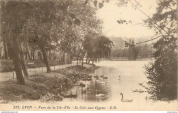 CPA Lyon-Parc De La Tête D'Or-Le Coin Aux Cygnes-237-Timbre     L1674 - Autres & Non Classés