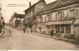 CPA Montgeroult-Place De L'Orme-Rue Du Four       L1692 - Altri & Non Classificati
