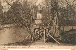 CPA Versailles-Trianon-Pont Rustique     L1825 - Versailles (Castillo)