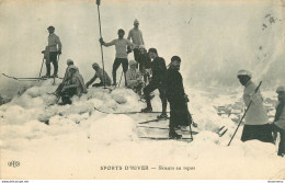 CPA Sports D'Hiver-Skieurs Au Repos-Timbre       L1821 - Sports D'hiver