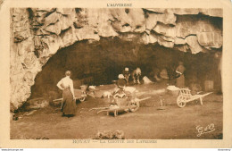 CPA Royat-La Grotte Des Laveuses-Timbre     L1807 - Royat